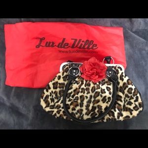Lux de Ville Kiss Lock Purse Leopard/Glossy Black